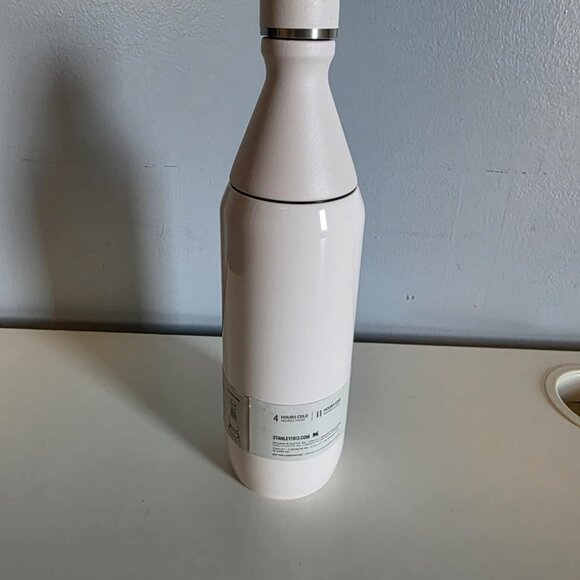 NWT Stanley The All Day Slim Bottle - 20 ounce - Picture 3 of 7